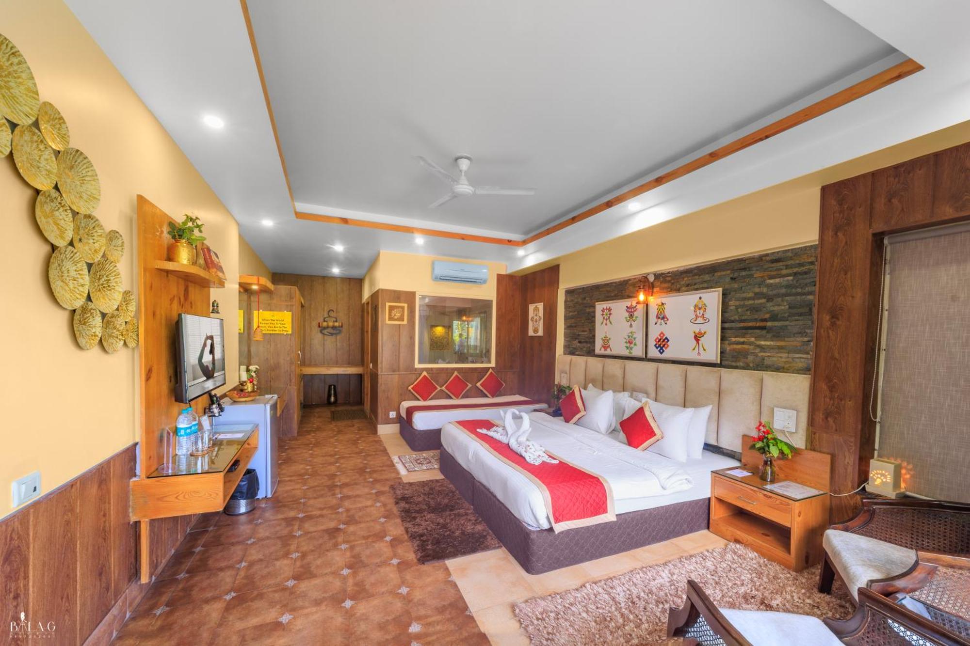 Hotel Veda5 Ayurveda & Yoga Retreat à Rishīkesh Extérieur photo