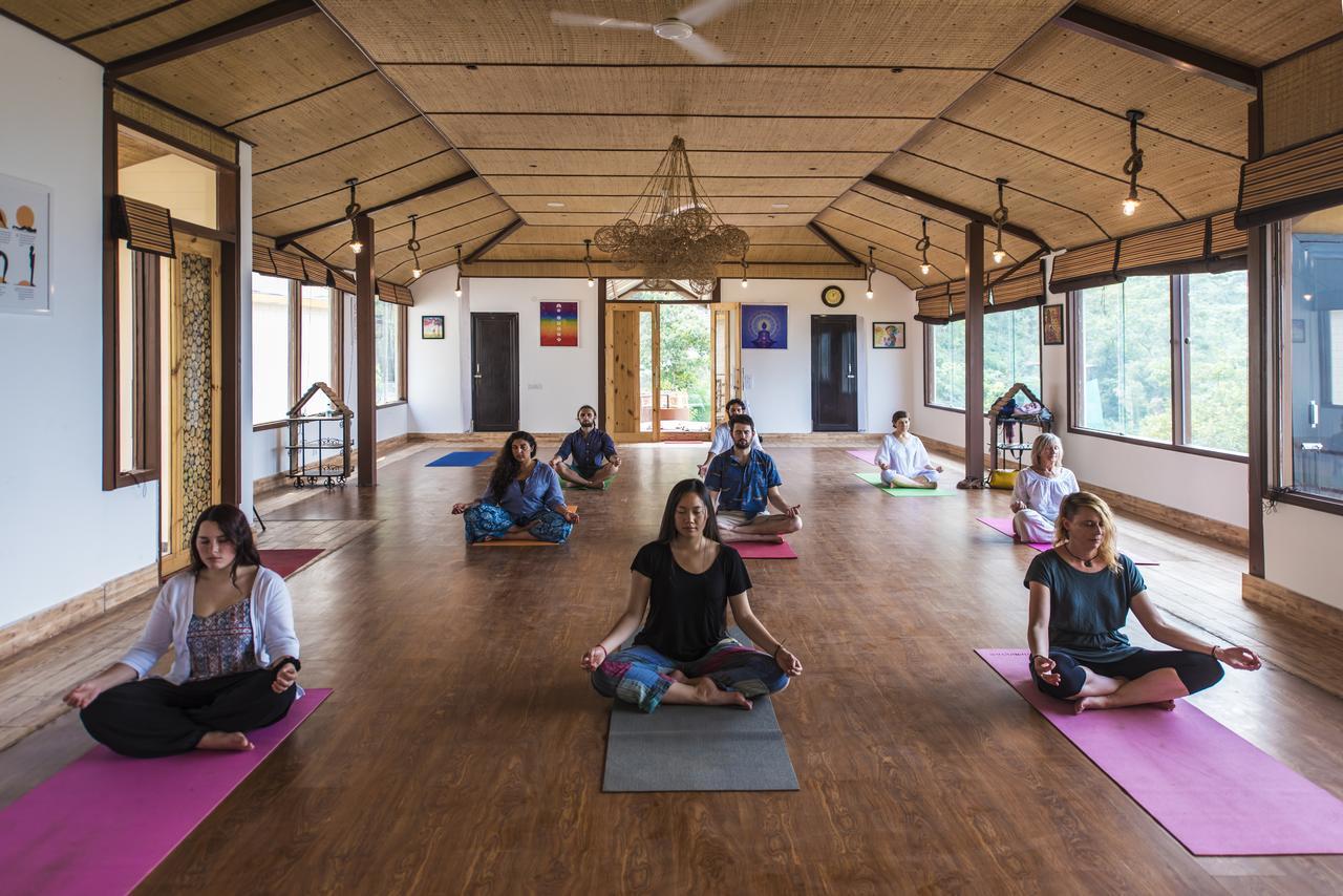 Hotel Veda5 Ayurveda & Yoga Retreat à Rishīkesh Extérieur photo