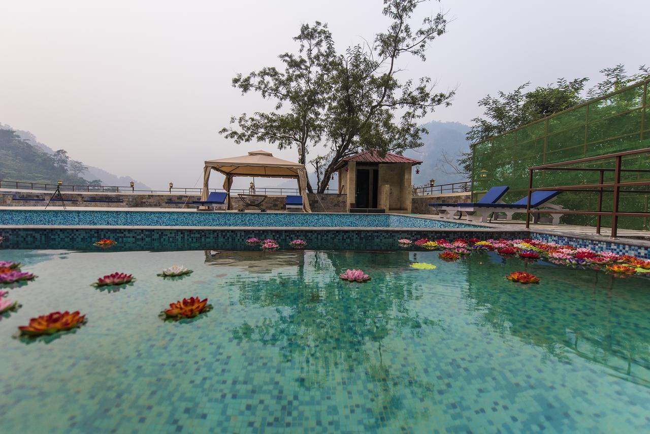 Hotel Veda5 Ayurveda & Yoga Retreat à Rishīkesh Extérieur photo