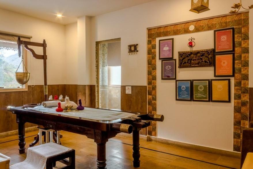Hotel Veda5 Ayurveda & Yoga Retreat à Rishīkesh Extérieur photo