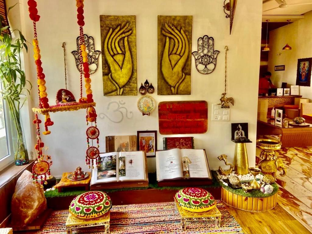 Hotel Veda5 Ayurveda & Yoga Retreat à Rishīkesh Extérieur photo